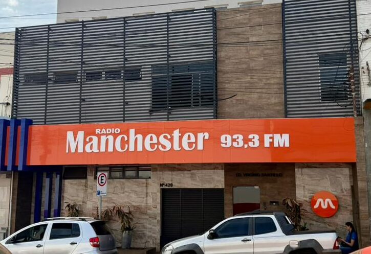 Imagem fachada de entrada Rádio Manchester