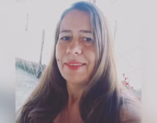 Imagem mulher cabelos longos