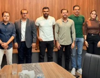 Reunião de Bruno Peixoto e Romário Policarpo com clubes goianos