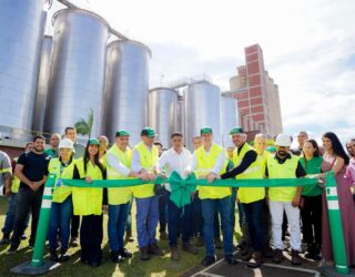 Daniel Vilela visita fábrica da Heineken em Alexânia: mais de R$ 100 milhões em investimentos reforçam Goiás como ambiente positivo de negócios (Fotos: Júnior Guimarães)