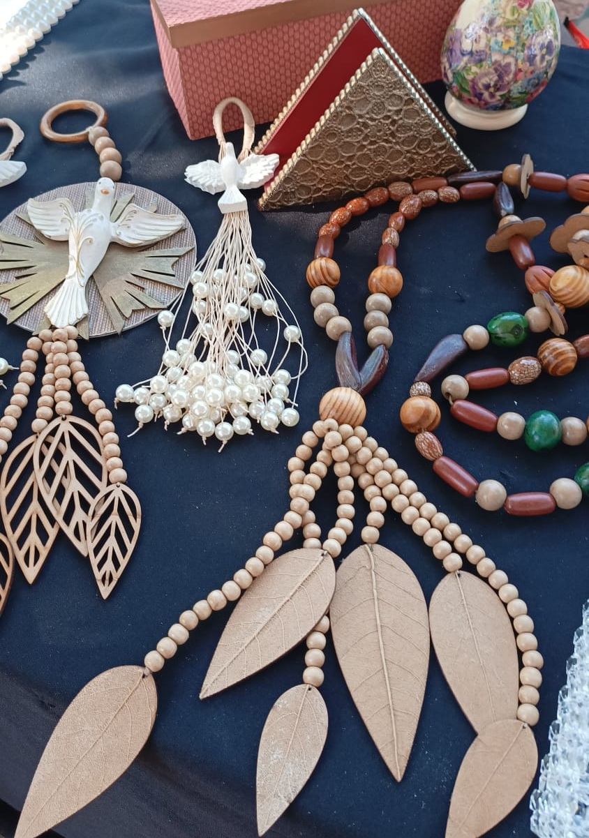20ª FeirArte, no Centro Cultural Martim Cererê, será no sábado (09/05), que antecede o Dia das Mães, e vai reunir peças artesanais exclusivas e feitas à mão dos cursos de artesanato do EFG Basileu França (Fotos: Secti-GO)