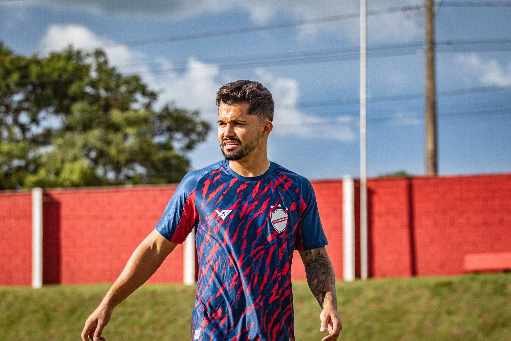 Alesson - Vila Nova (Foto - Roberto Corrêa)