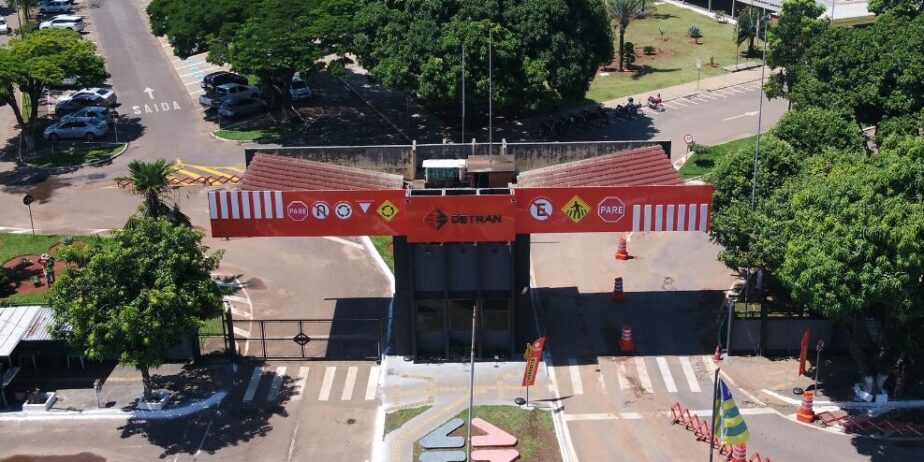 Detran-GO suspende atendimentos presenciais no feriado de 1º de maio de 2026
