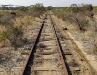 Vítimas relataram que foram rendidas sob ameaça e conseguiram escapar das amarras. (Foto: Reprodução)