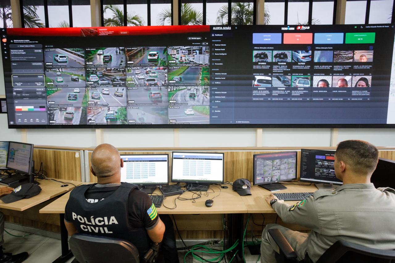 Em cinco meses, IA Contra o Crime elucidou mais de 1,4 mil ocorrências. Representantes das forças de segurança goianas detalham papel da tecnologia para o setor (Foto: Secom-GO)