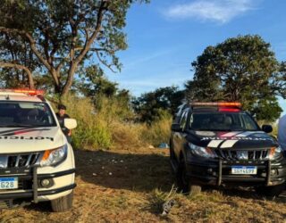 Seis pessoas foram presas em flagrante, pelos crimes de latrocínio, ocultação de cadáver, receptação, favorecimento pessoal e posse irregular de arma de fogo (Foto: PC)