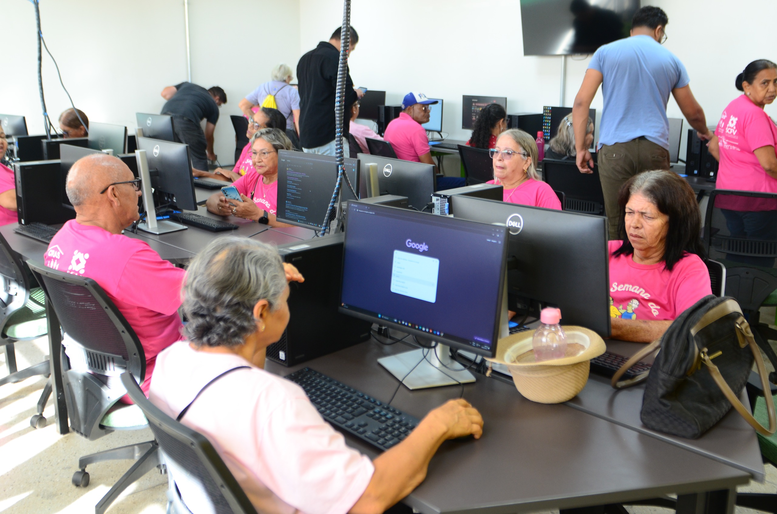 Inscrições do Programa Cidadão Tech 60+ estão abertas com 320 vagas nas áreas de tecnologia, saúde digital, segurança on-line e inteligência artificial (Foto: André Bianchi)