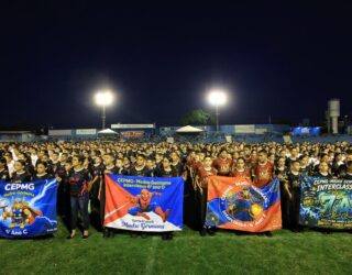 Realizado no Estádio Anníbal Batista de Toledo, evento reuniu mais de mil alunos das quatro unidades de ensino que participam da competição (Fotos: Adalberto Ruchelle e Walter Folador)