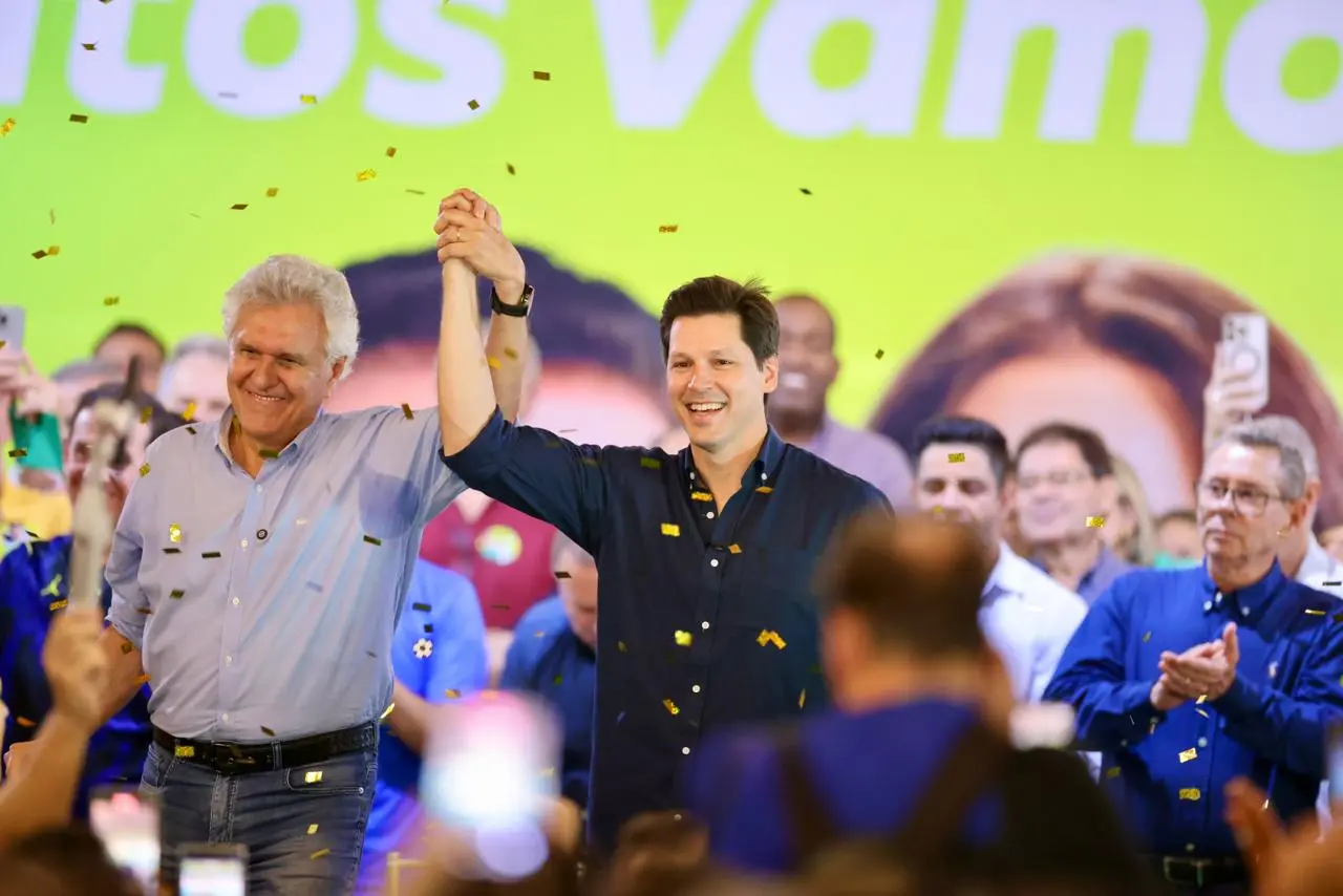 Daniel Vilela e Ronaldo Caiado reuniram cerca de 4 mil pessoas e 61 prefeitos durante a quarta edição do movimento Pra Frente Goiás, realizada em Uruaçu, no Norte do Estado. Foto: Divulgação.