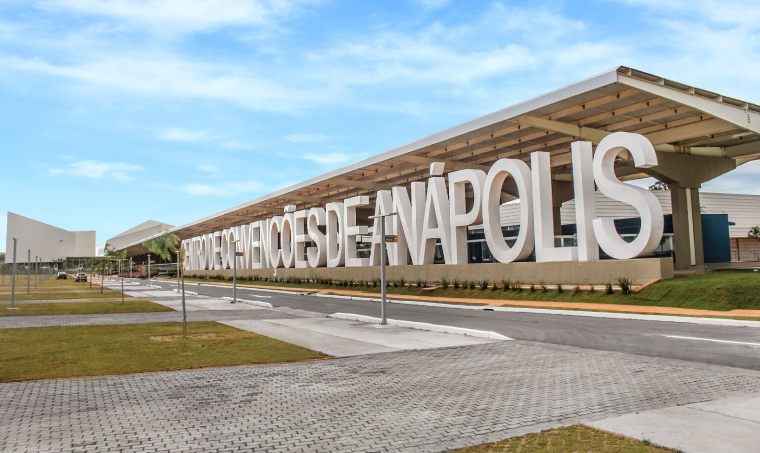 Imagem entrada Centro de Convenções de Anápolis