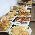 Imagem pães, bolos em café Colonial