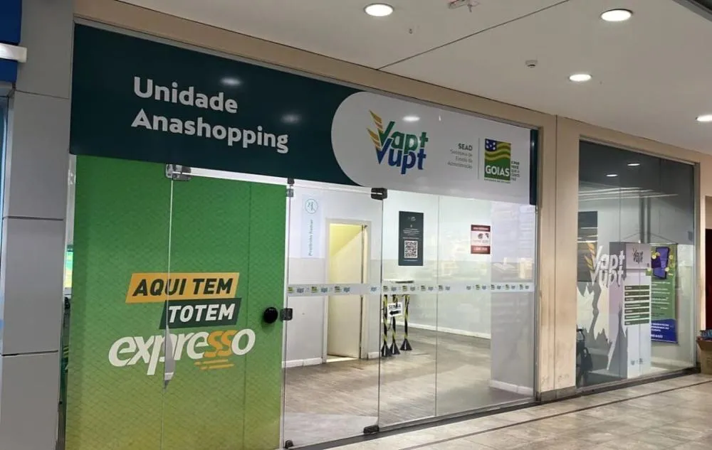 Imagem da entrada do Vapt Vupt do Ana Shoping